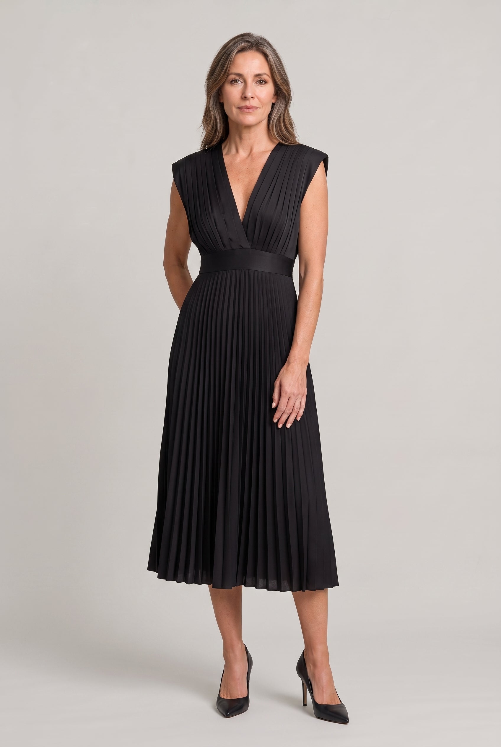 Women’s Pleated Midi V-Neck Wedding Guest Dress