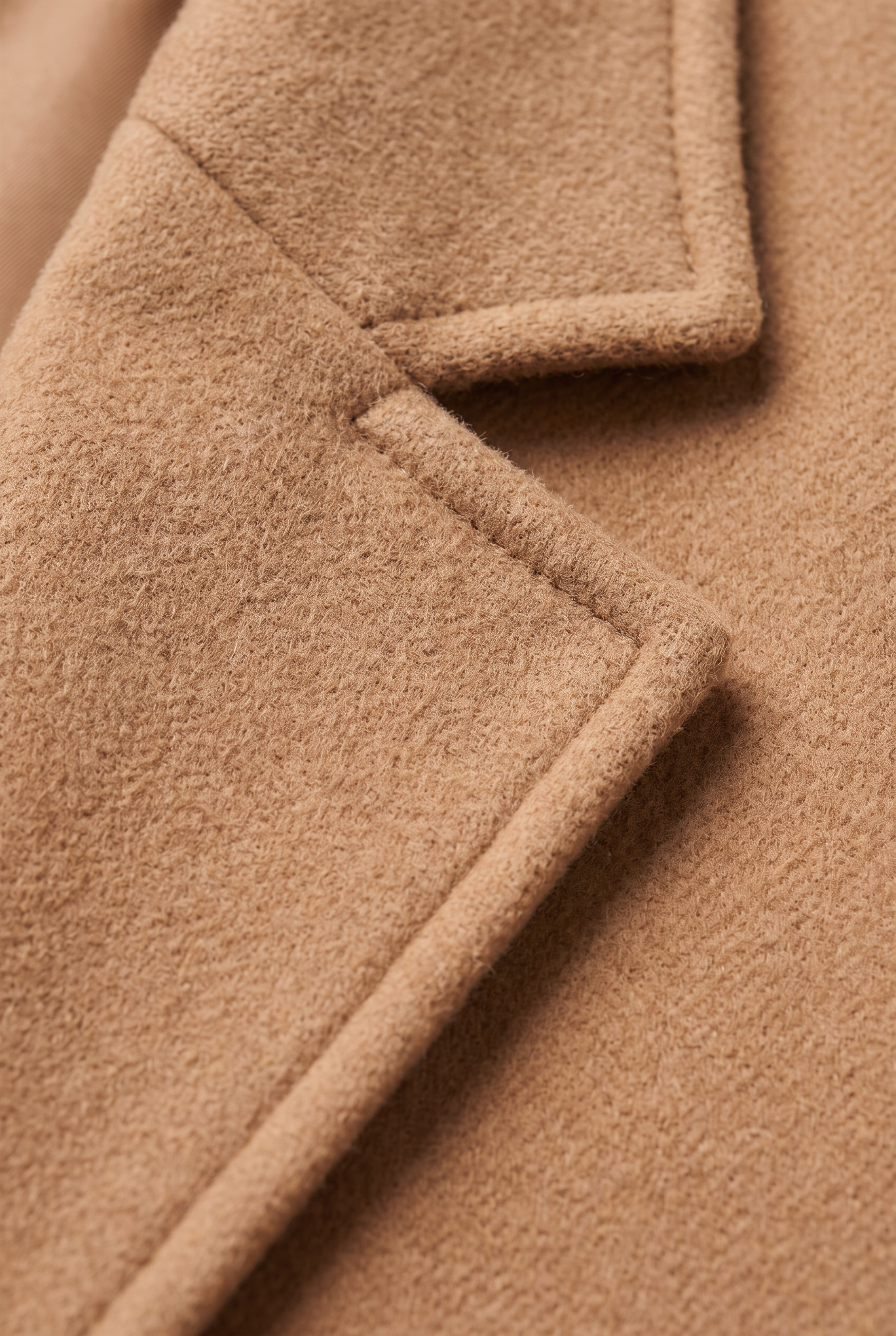Men’s Mid-Length Tailored Single-Breasted Overcoat