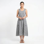 Women's Sleeveless A-Line Midi Dress with Pockets