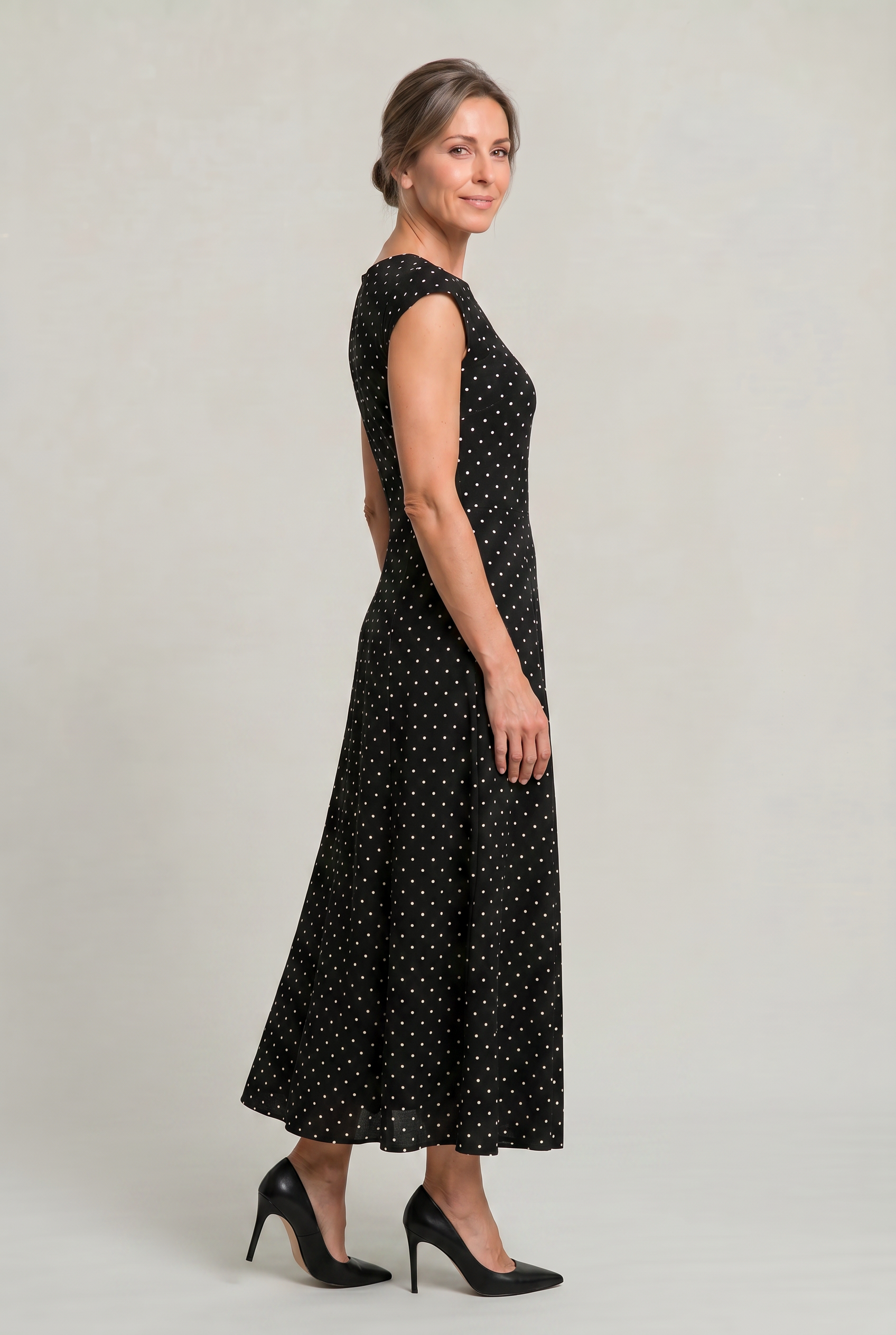 Women’s Polka Dot Maxi Dress – Cap Sleeve Waist Detail Summer Dress