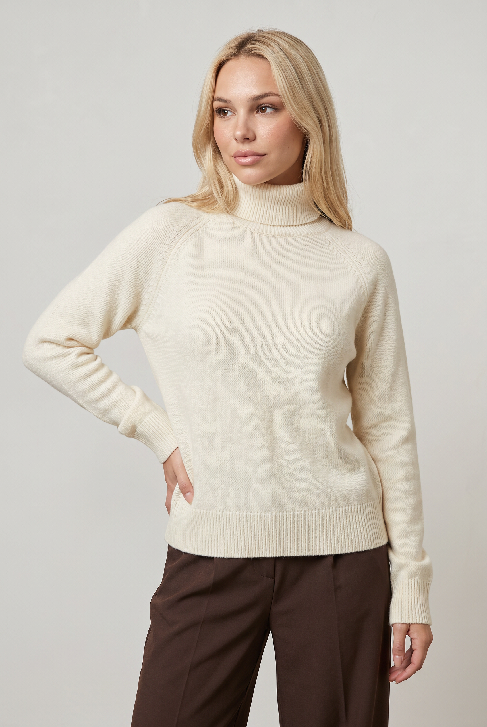 Women’s Relaxed Turtleneck Jumper