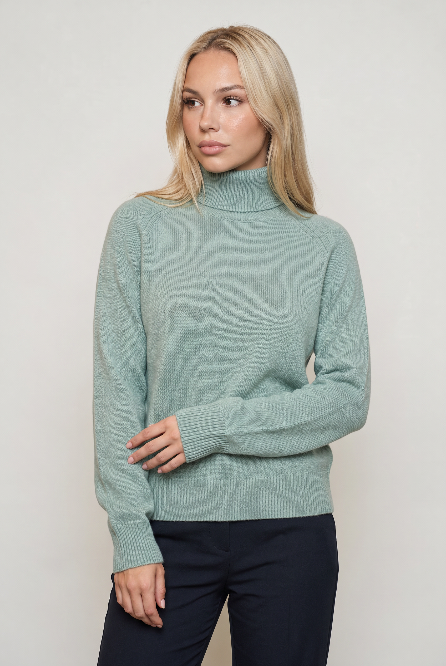 Women’s Relaxed Turtleneck Jumper