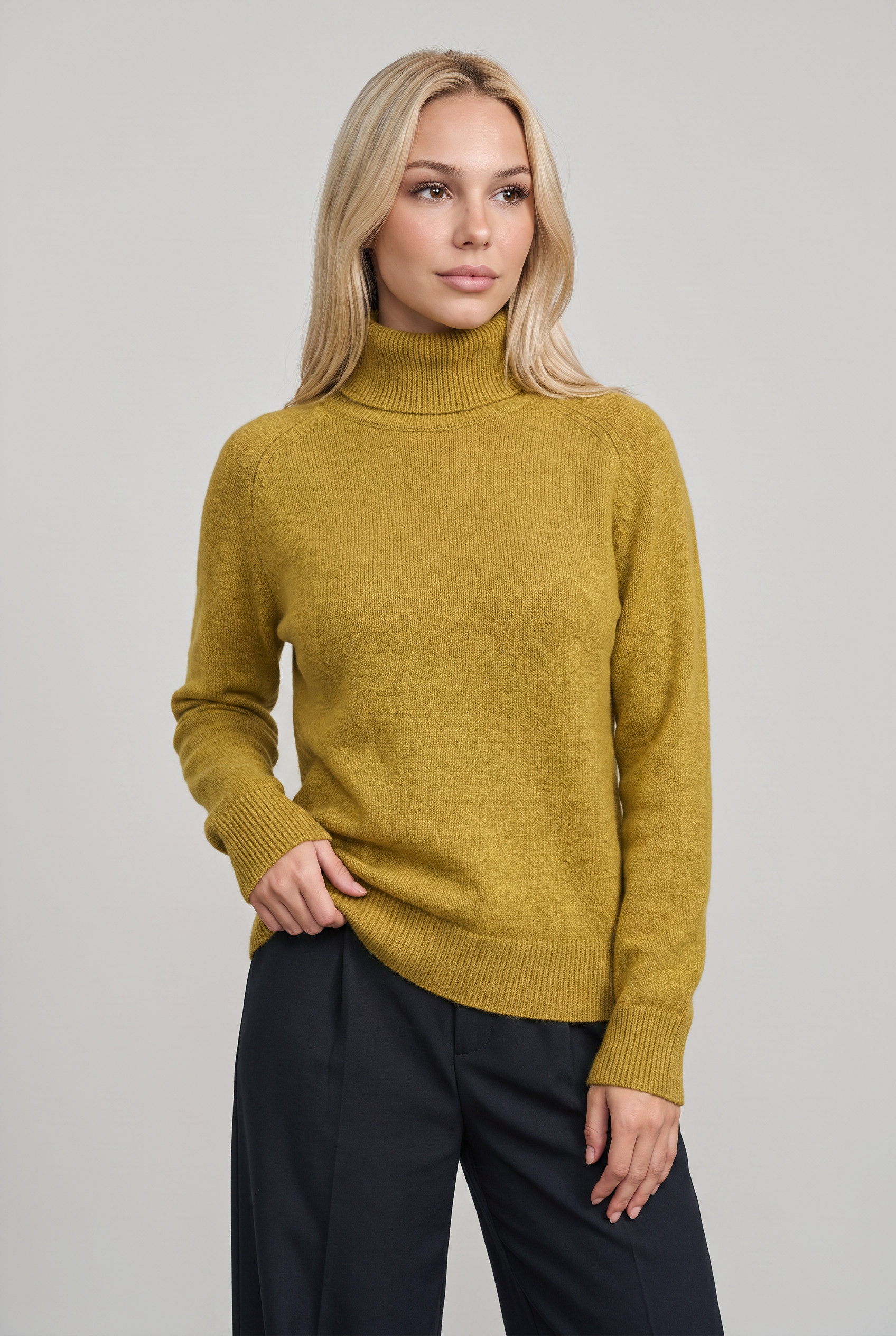 Women’s Relaxed Turtleneck Jumper