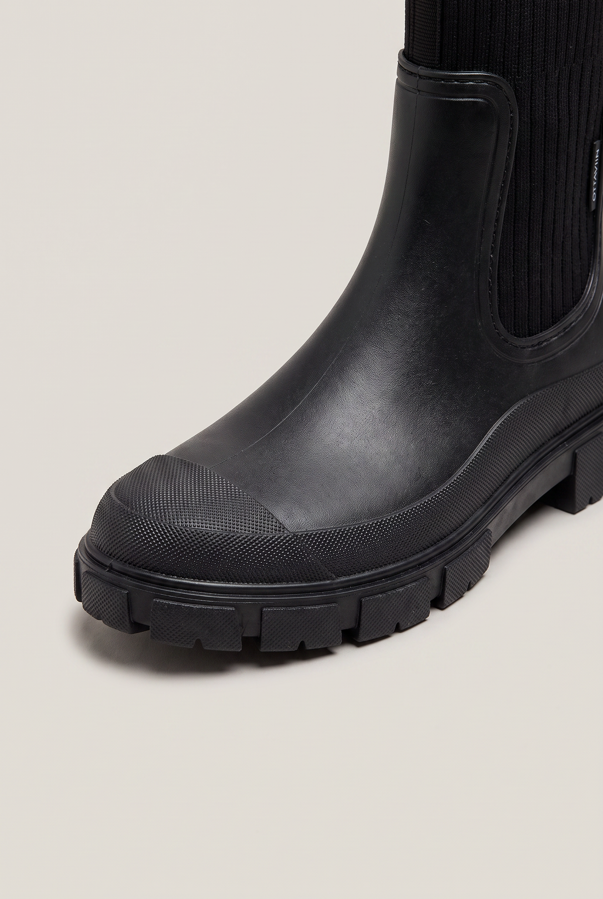 Women’s Chunky Chelsea Waterproof Rain Boots