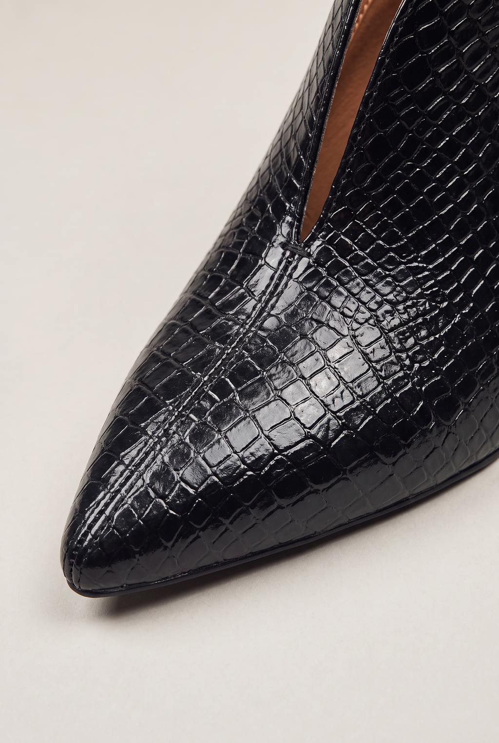 Women’s Croc Effect Pointed Toe Pumps