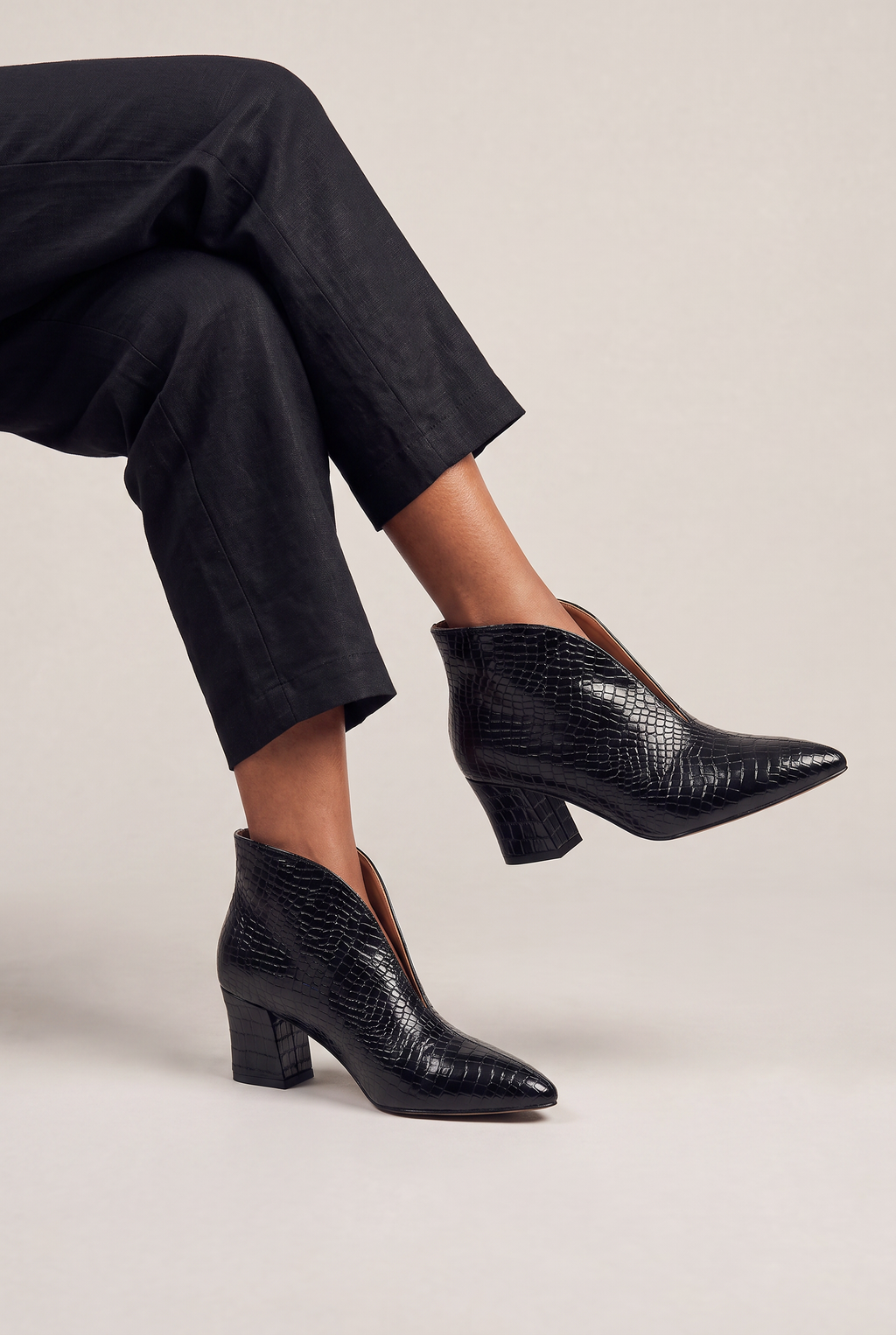 Women’s Croc Effect Pointed Toe Pumps