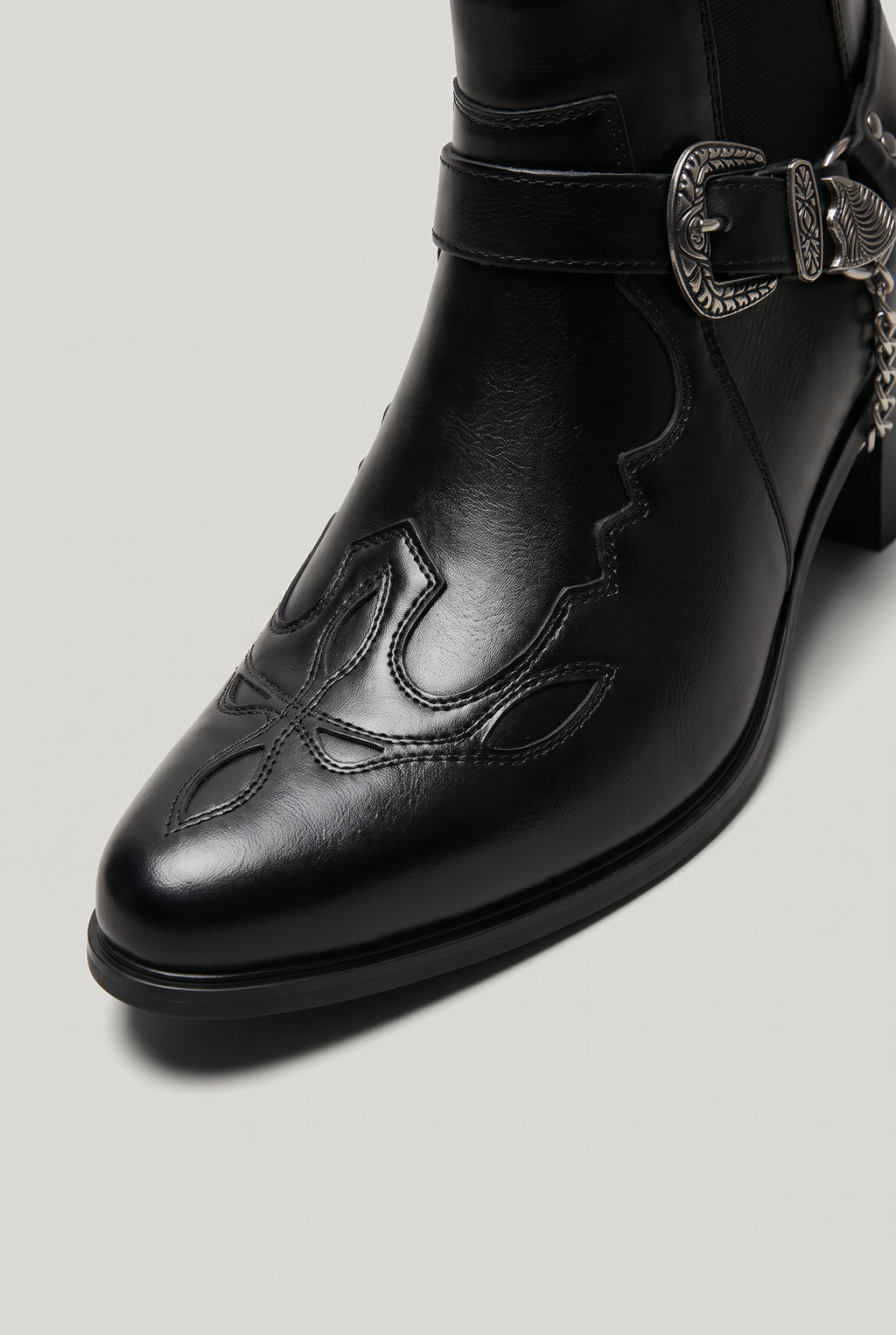 Men’s Western Buckle Chain Ankle Boots
