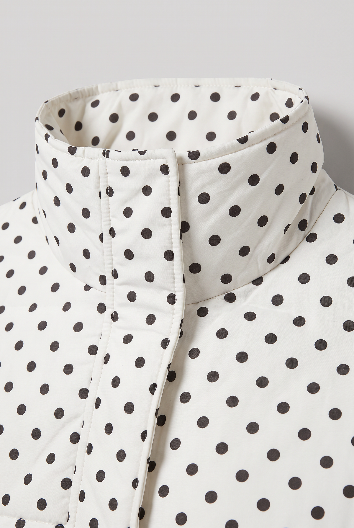 Women’s Polka Dot Stand Collar Zip Jacket