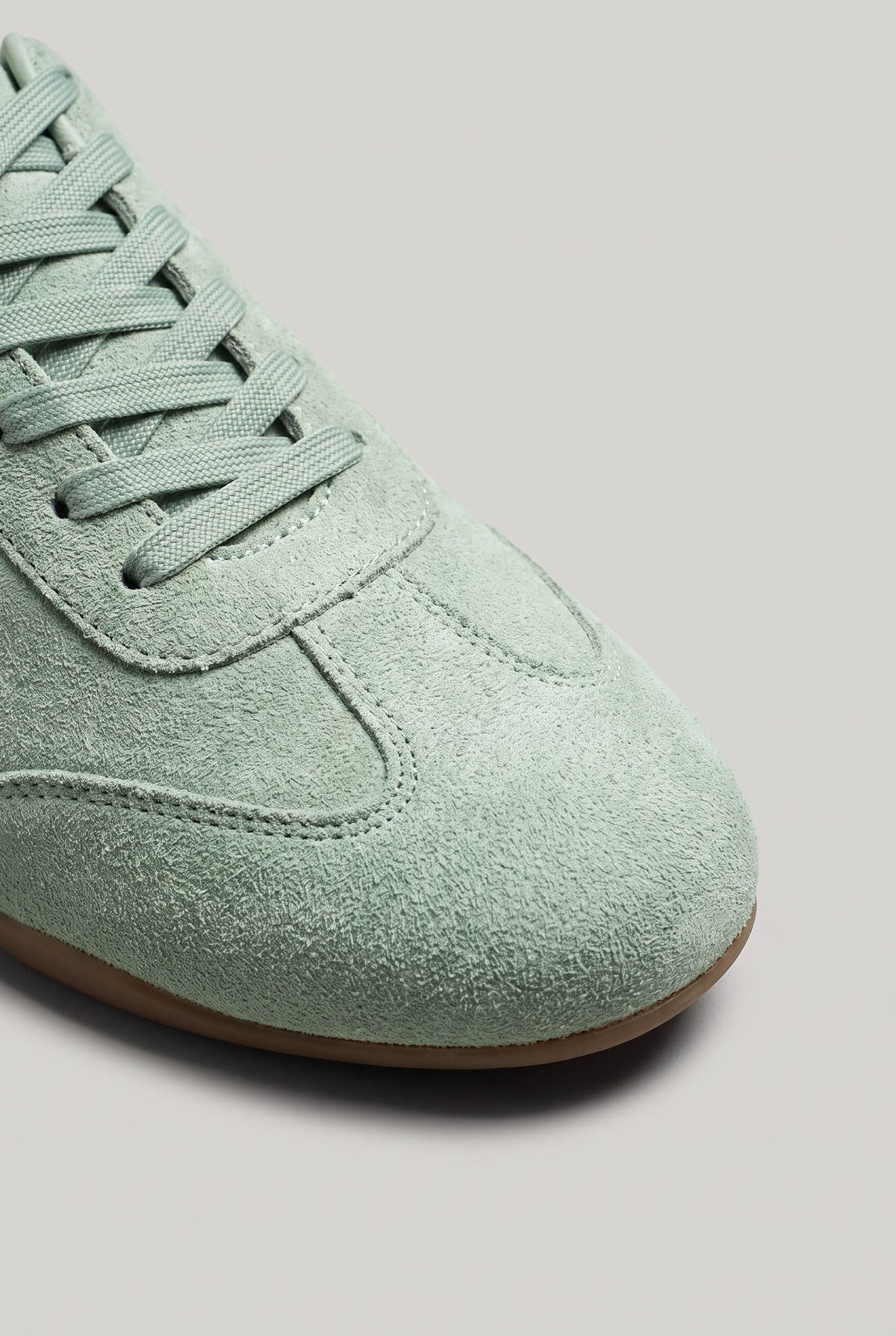 Women’s Low-Profile Sneakerina Trainers