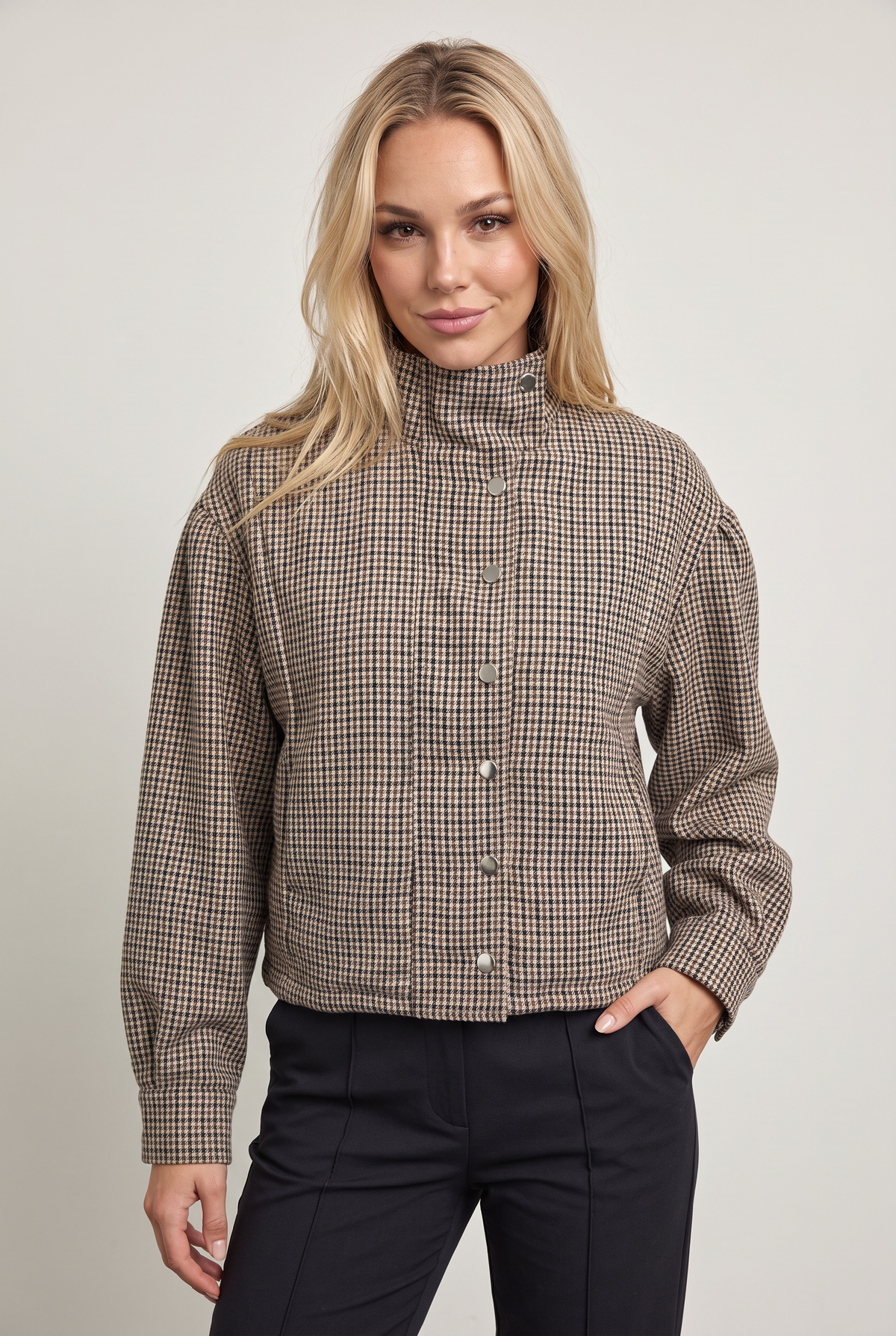 Women’s Checked Jacket Funnel Neck Cropped Fit