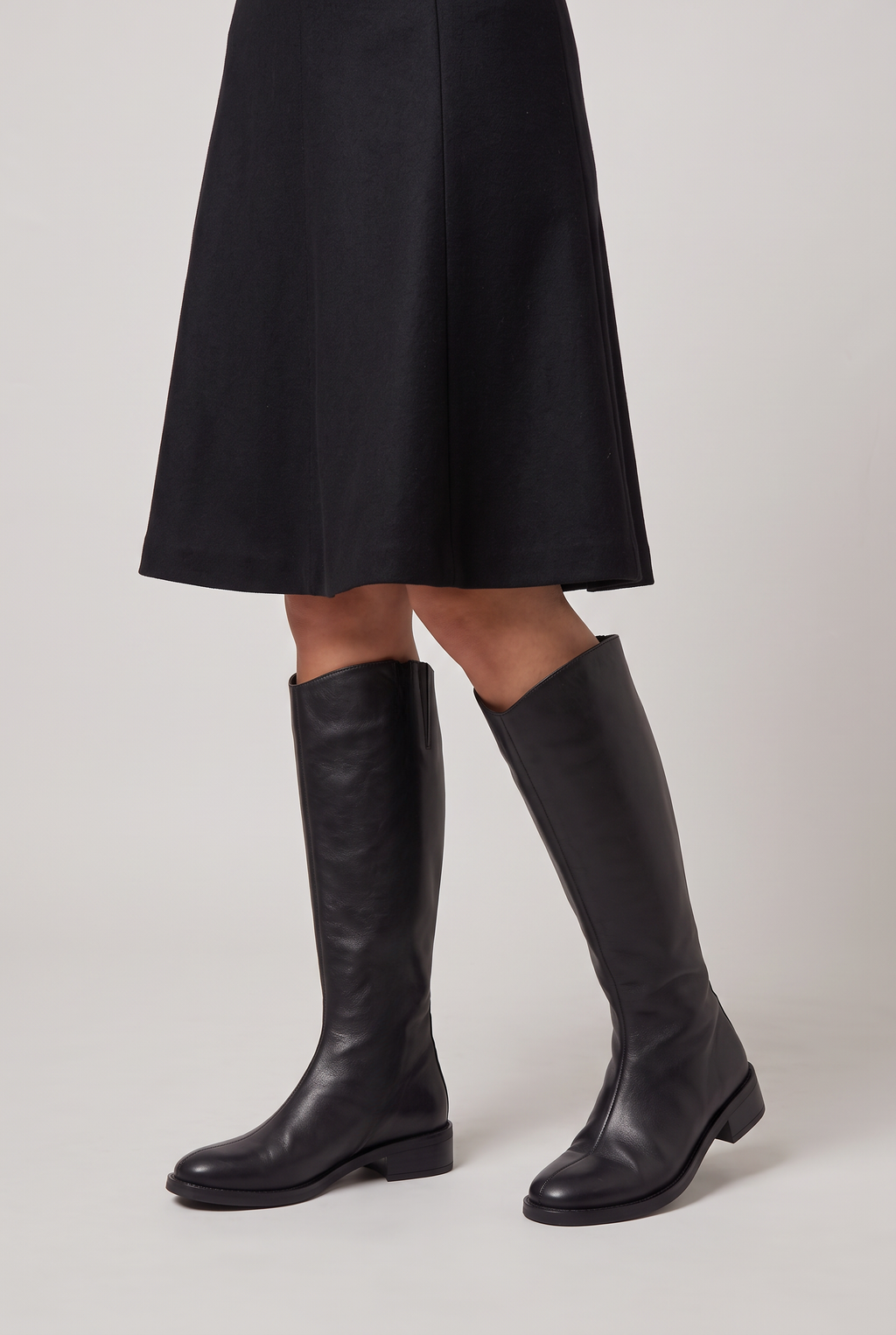Women’s Knee-High Synthetic Leather Boots