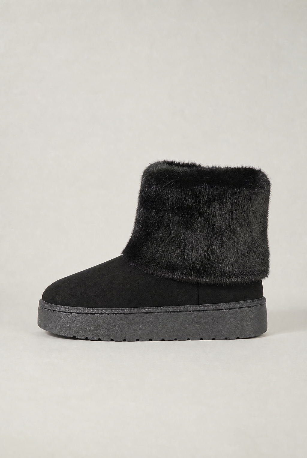 Women’s Faux Fur Cuff Winter Boots