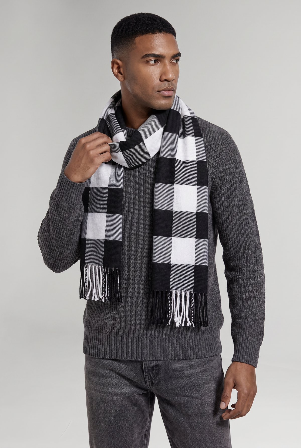 Men’s Checked Scarf Tassel Detail