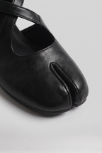 Women’s Tabi Toe Ballet Flats Buckle Strap
