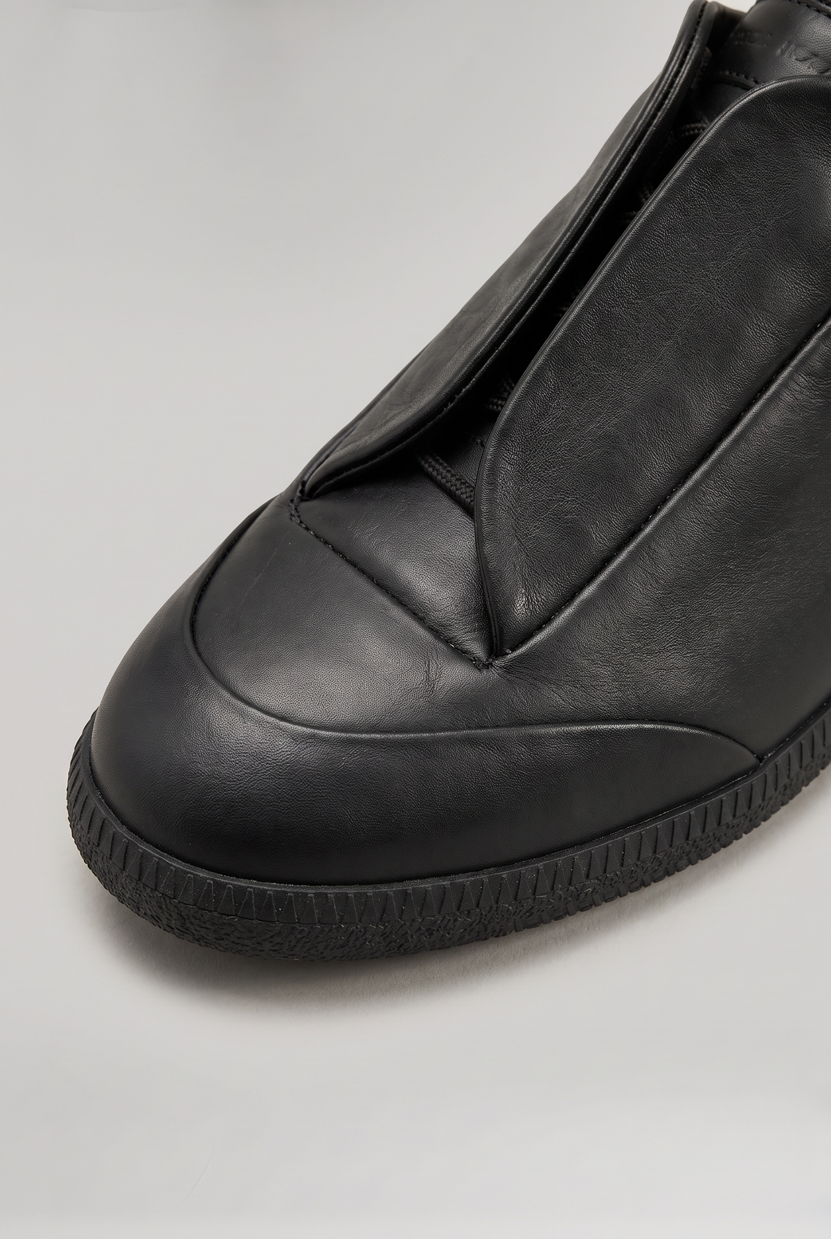 Men’s Futuristic Trainers