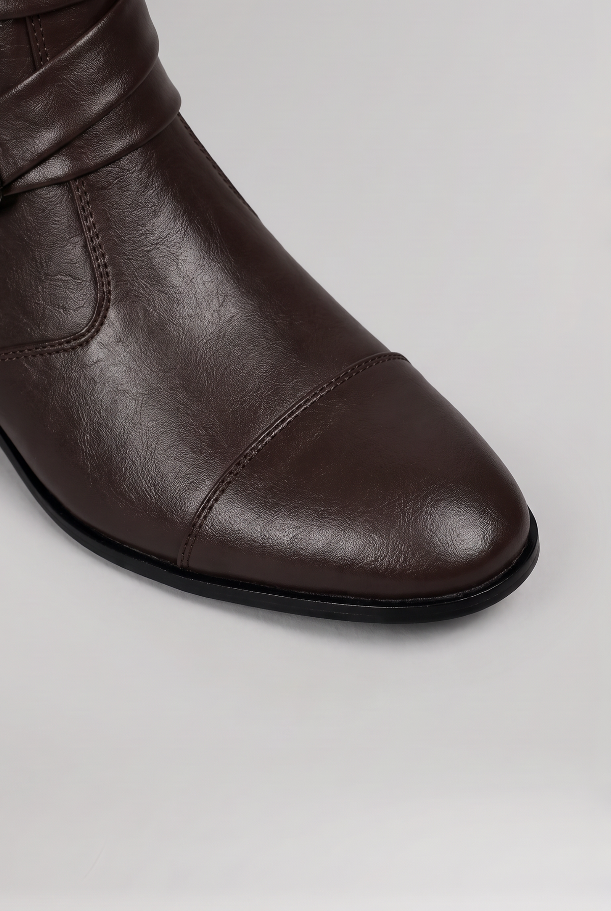 Men’s Pointed Toe Harness Boots