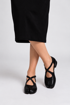 Women’s Tabi Toe Ballet Flats Buckle Strap