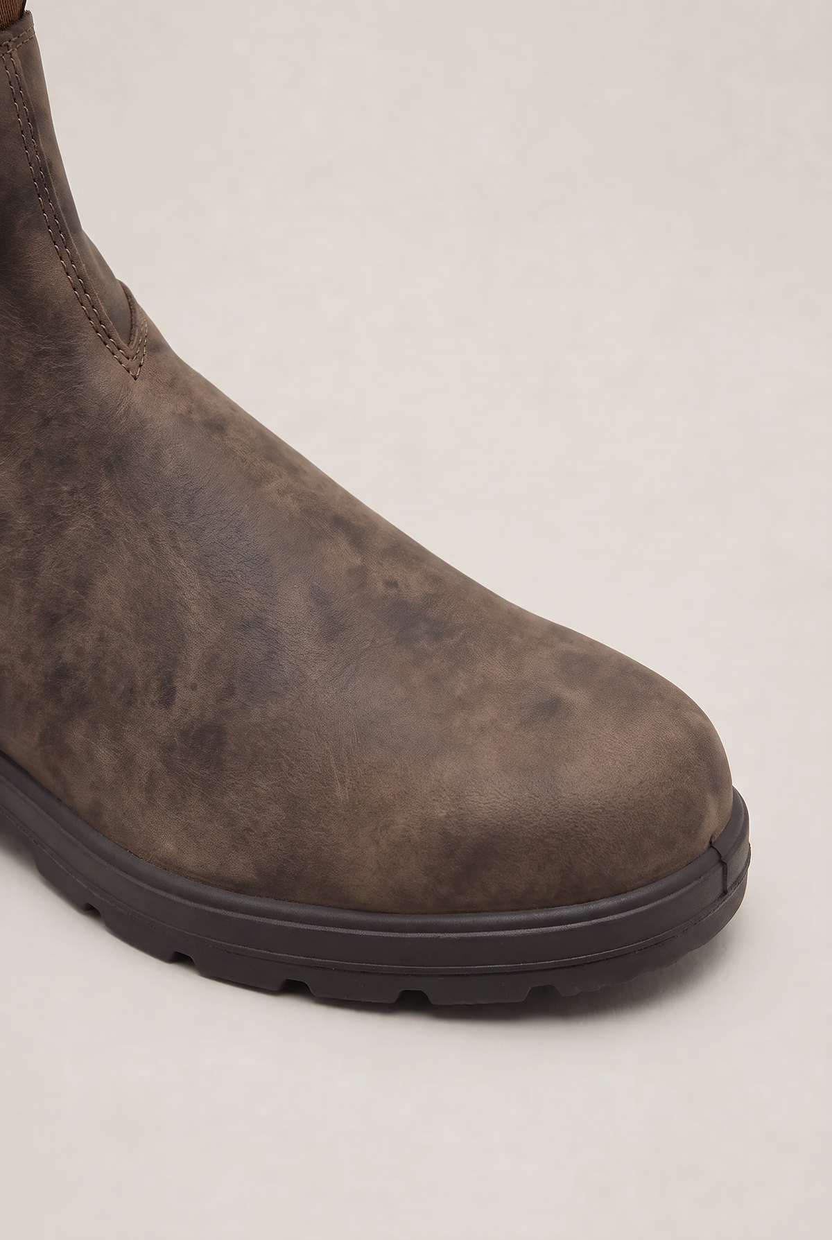 Men’s Classic Slip-On Chelsea Boots