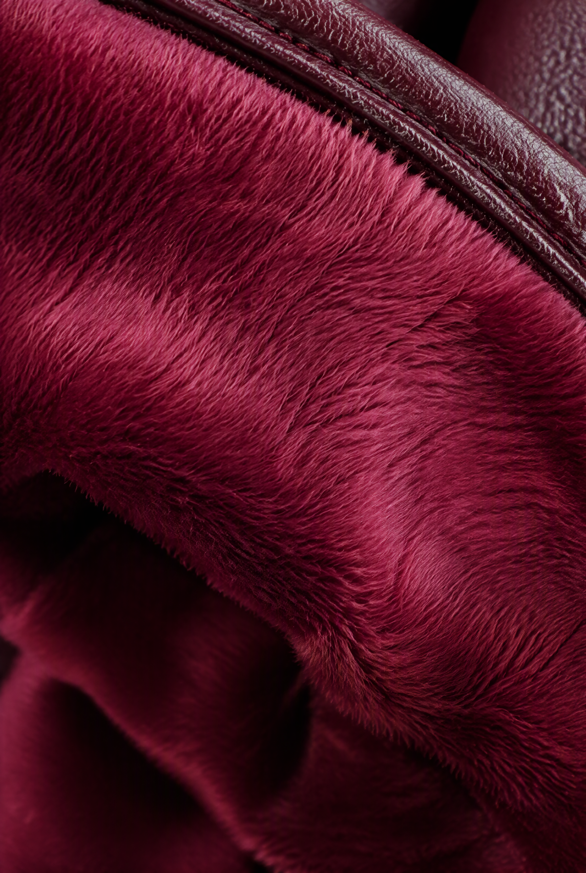 Women’s Leather-Effect Gloves Ruched Cuff