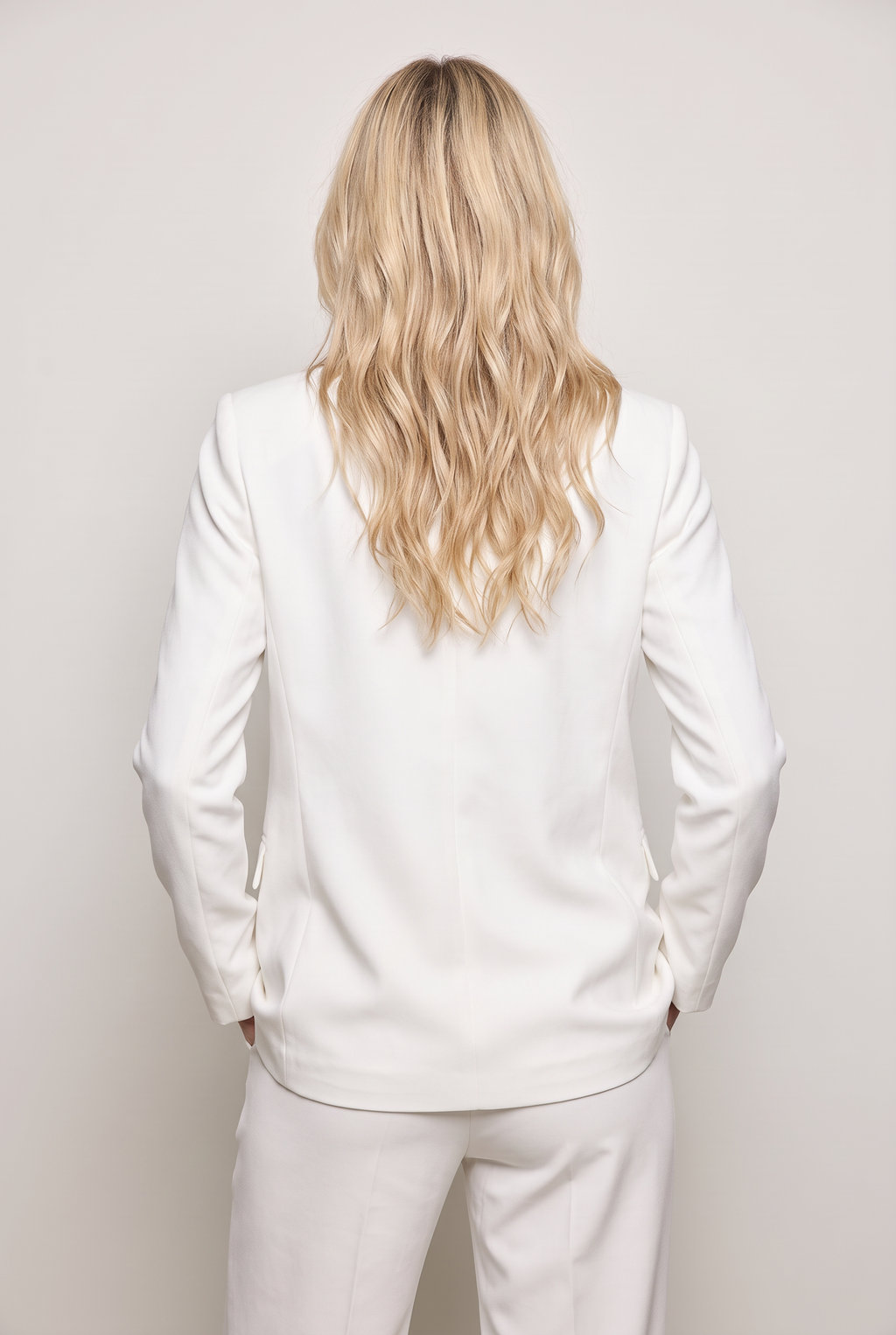 Women’s Tailored Single-Button Blazer