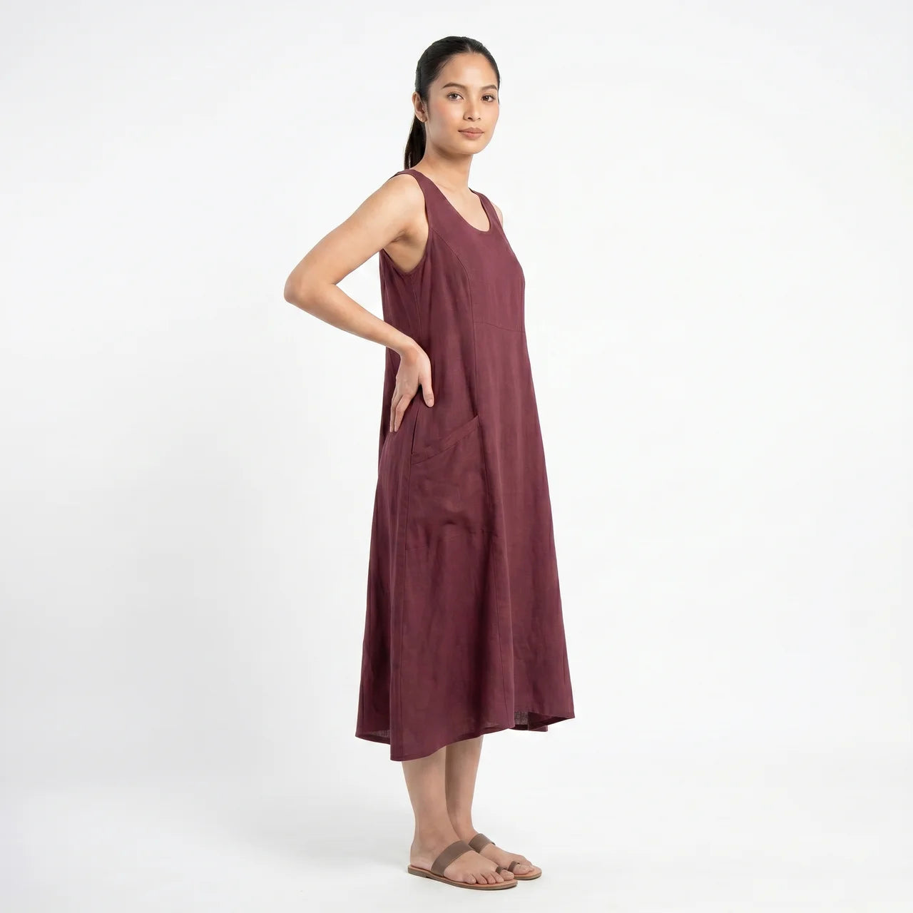 Women's Sleeveless A-Line Midi Dress with Pockets